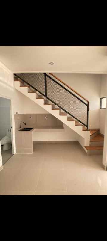 rumah ciracas jakarta timur siap huni
