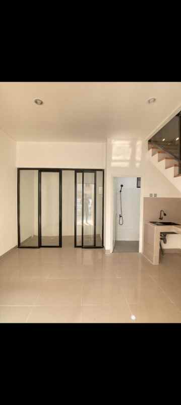 rumah ciracas jakarta timur siap huni