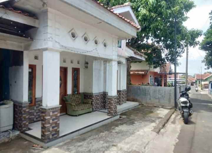rumah dijual akses jalan mobil lokasi strtegis
