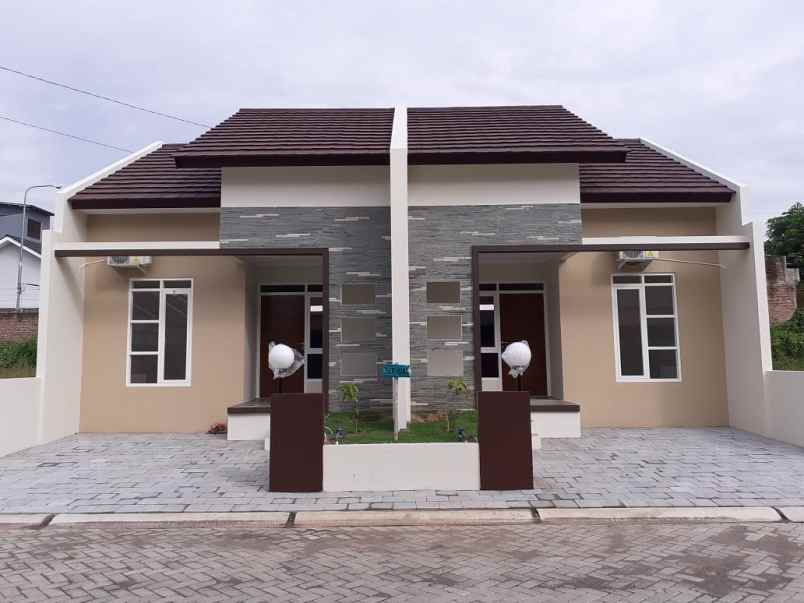 rumah elang raya mangunharjo