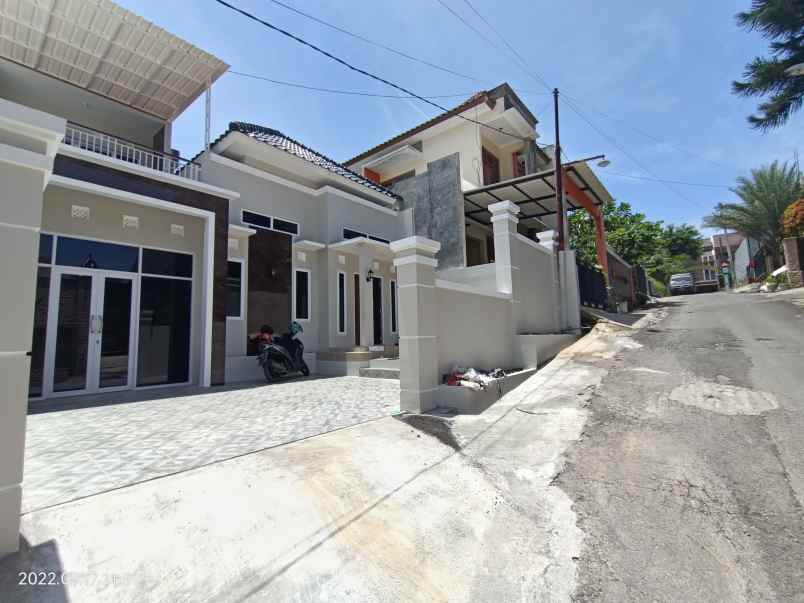 rumah gedawang kavling permai