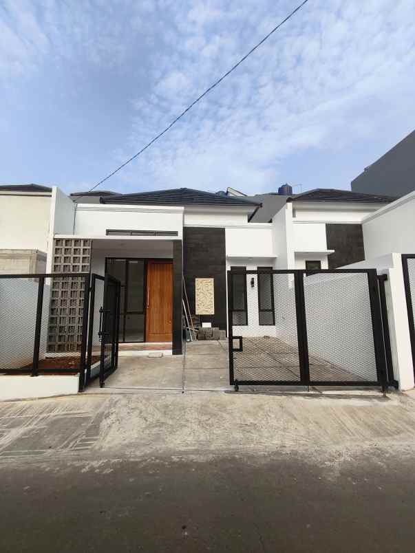 rumah jalan karet hijau 1