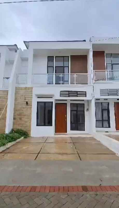 rumah jalan karet hijau 1