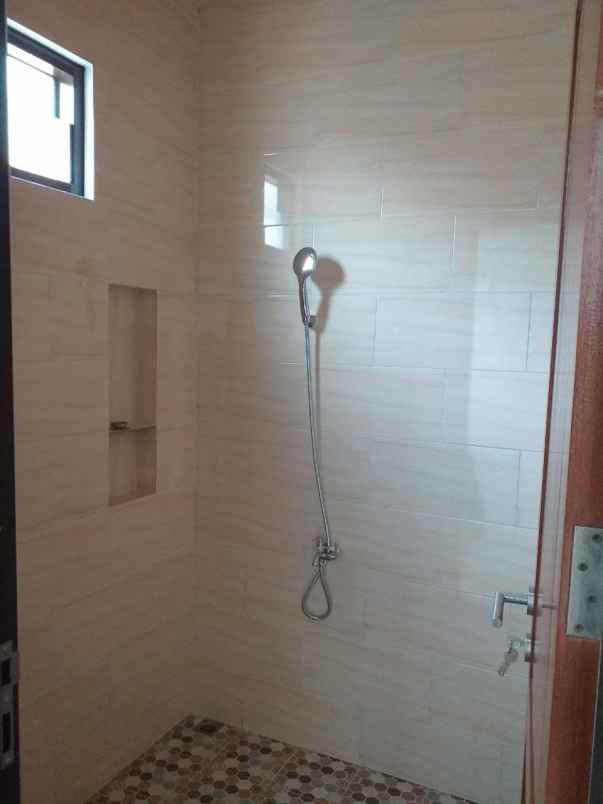 rumah jl impres benda baru pamulang