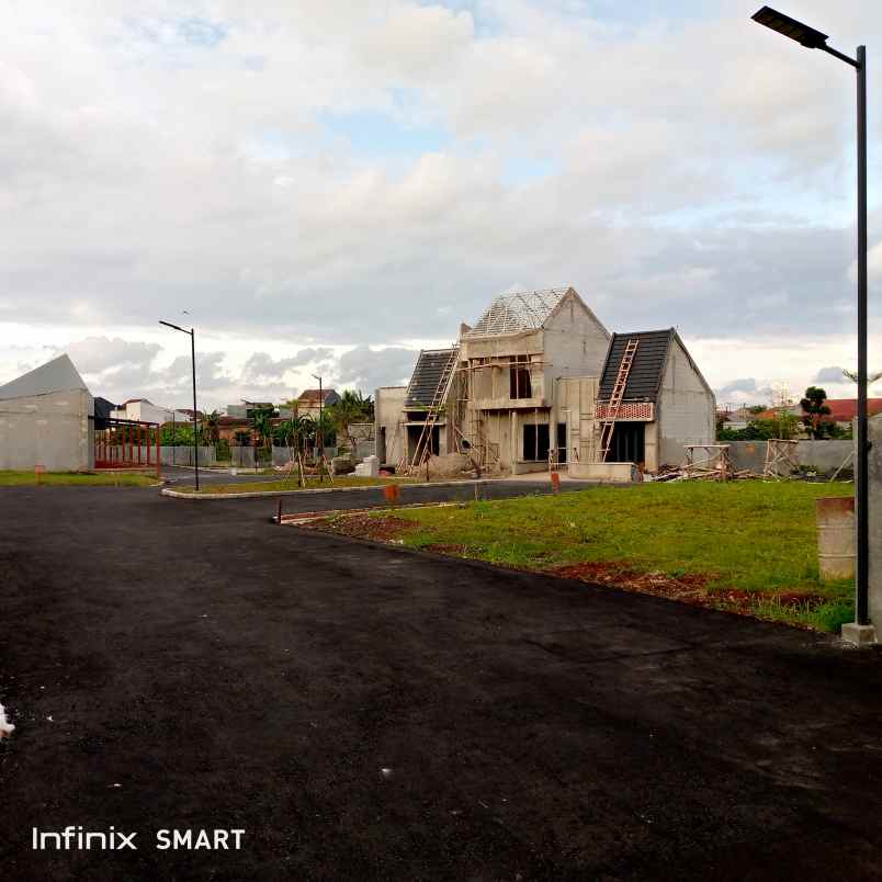 rumah jl lentera no 18 suradita