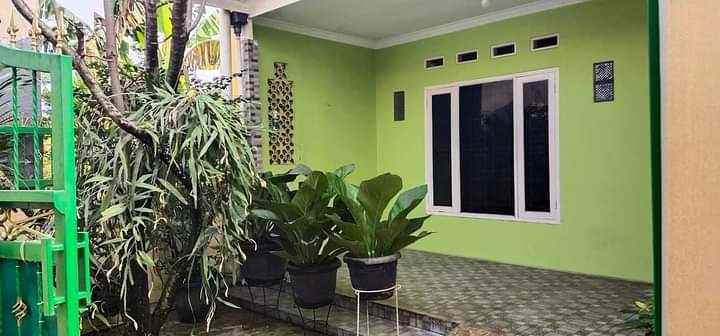 rumah jl pondok kacang barat