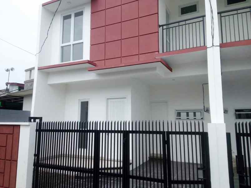 rumah jl raya jatiwaringin