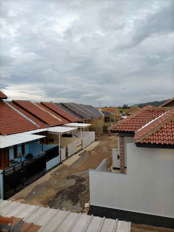 rumah jl raya leuwidulang desa