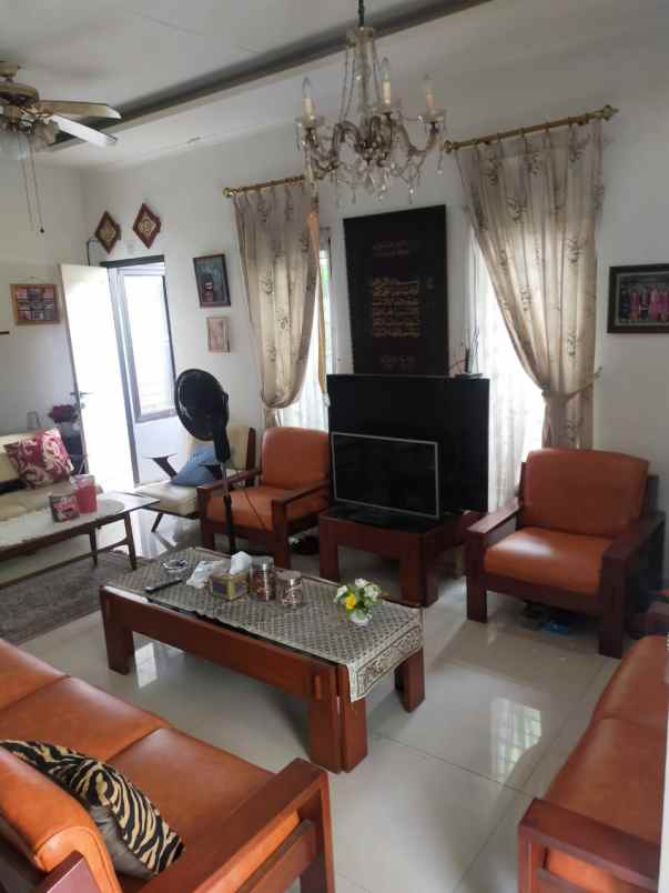 rumah jurangmangu indah