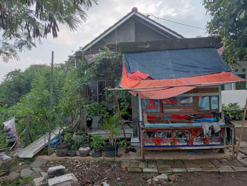 rumah kampung strategis pinggiran kota