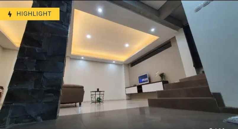 rumah kontemporer keren di komplek duren sawit