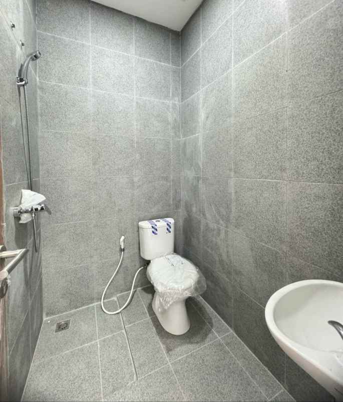 rumah mewah 2 lantai paling murah dekat toll pamulang