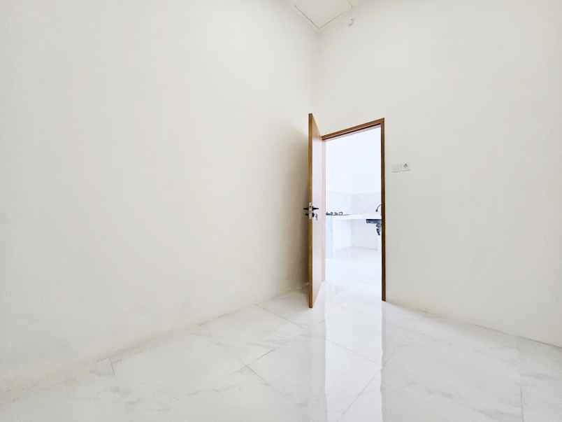 rumah mewah 2lt bisa kpr di kota harapan indah bekasi