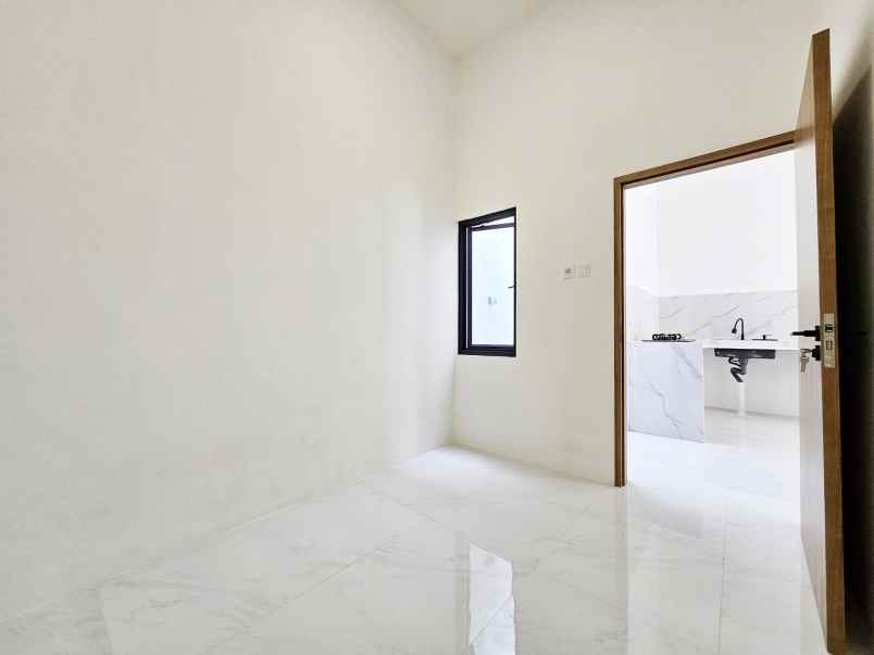 rumah mewah 2lt bisa kpr di kota harapan indah bekasi