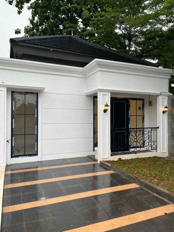 rumah mewah akses dekat pintu masuk grandwisata