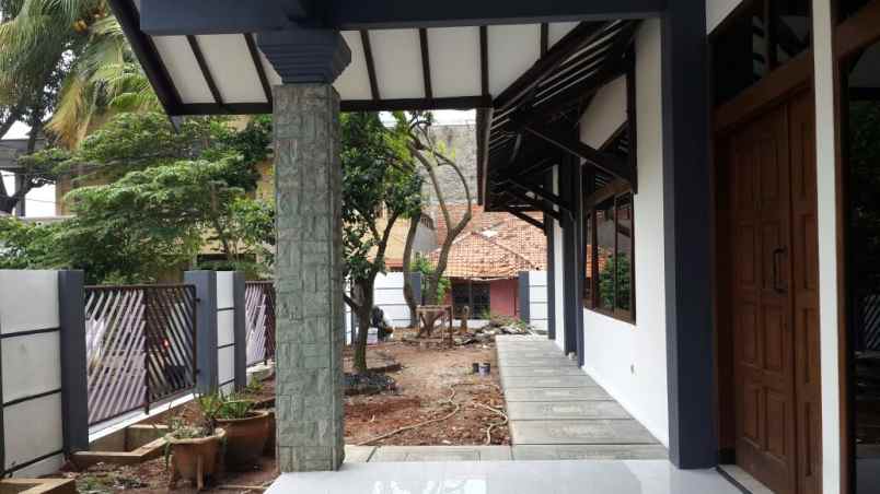 rumah mewah dalam kavling pemda di karawaci tangerang