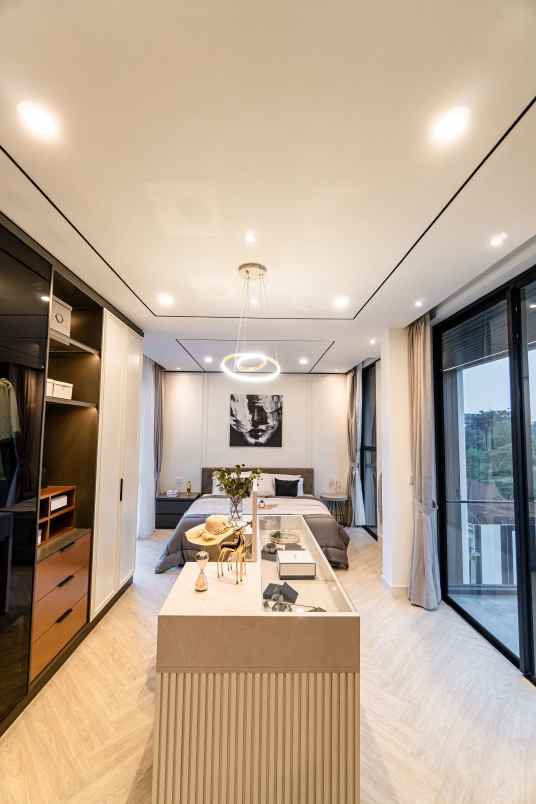 rumah mewah dengan private lift di sawangan depok