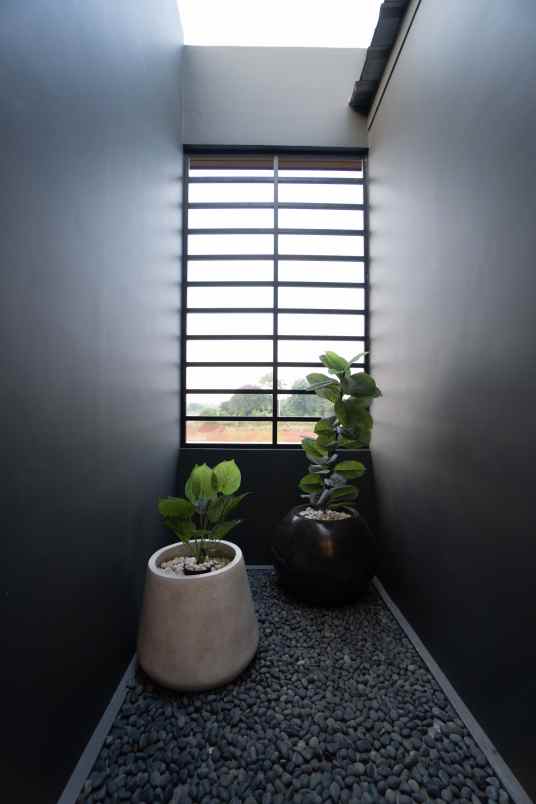 rumah mewah dengan private lift di sawangan depok