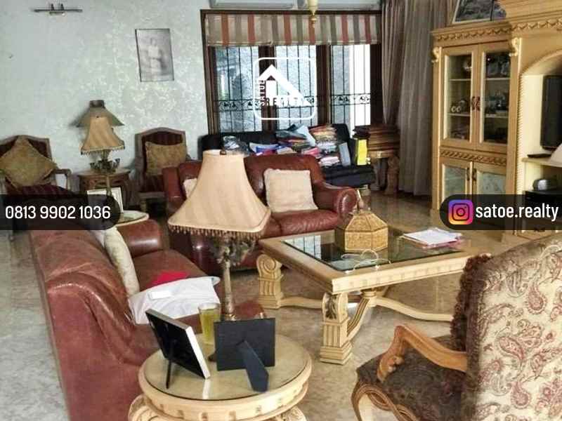 rumah mewah di dalam komplek elit kemanggisan palmerah