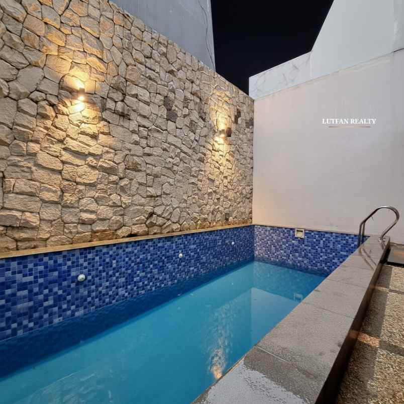 rumah mewah jagakarsa non cluster