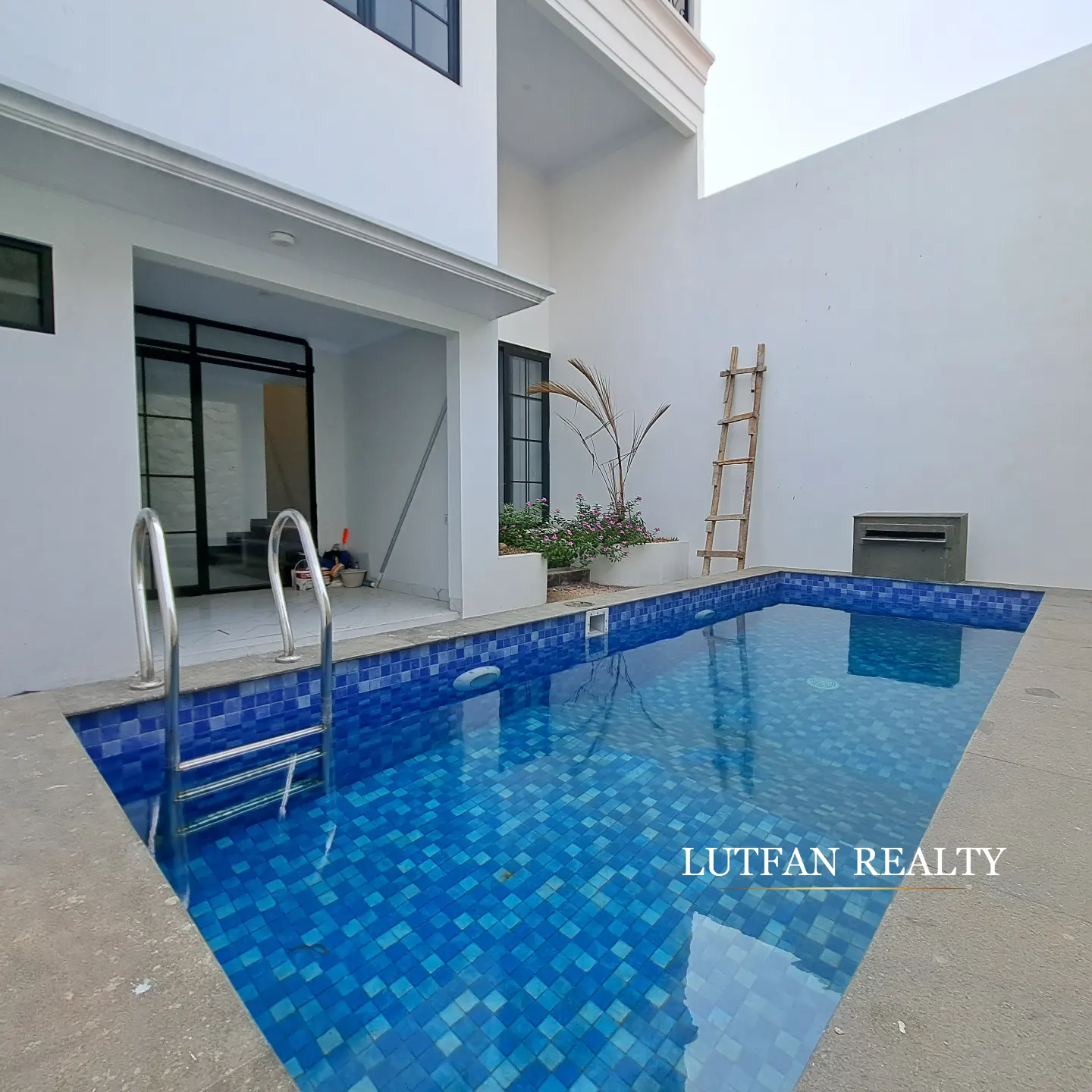 rumah mewah jagakarsa non cluster