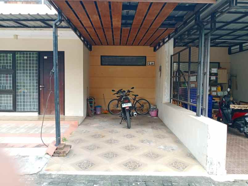 rumah mewah second dijual murah di padma residence