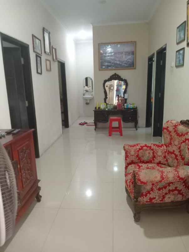 rumah mewah siap huni dan luas