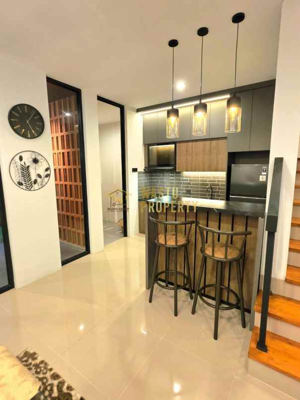 rumah mewah siap huni di maguwoharjo sleman