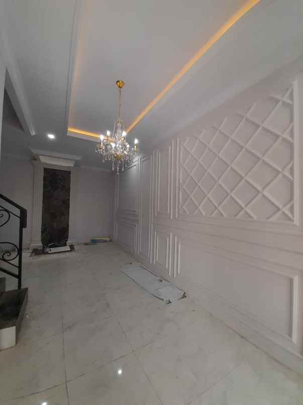 rumah murah dekat dengan toll brigif jagakarsa