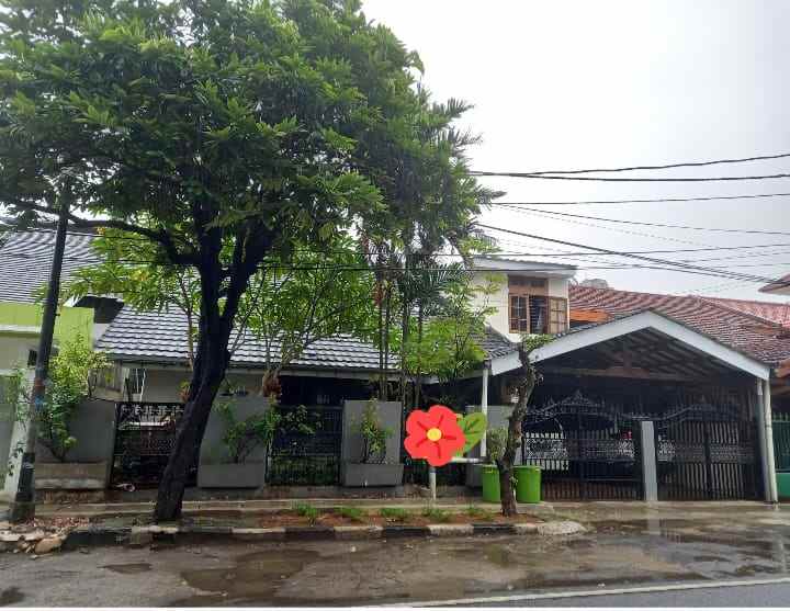 rumah murah hitung tanah di cempaka putih tengah