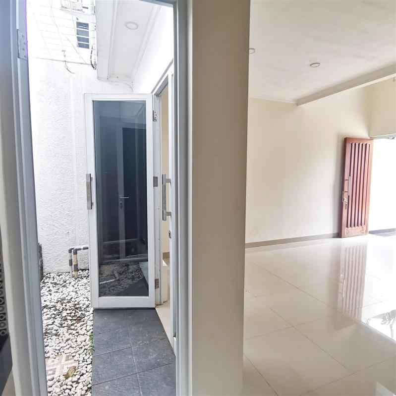 rumah murah siap huni bekasi jatiasih cantik unik