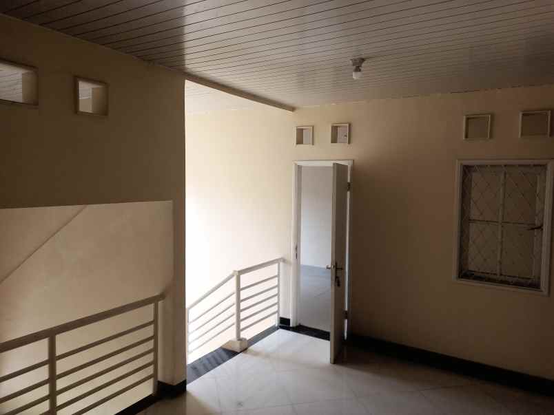 rumah murah strategis dalam komplek elite