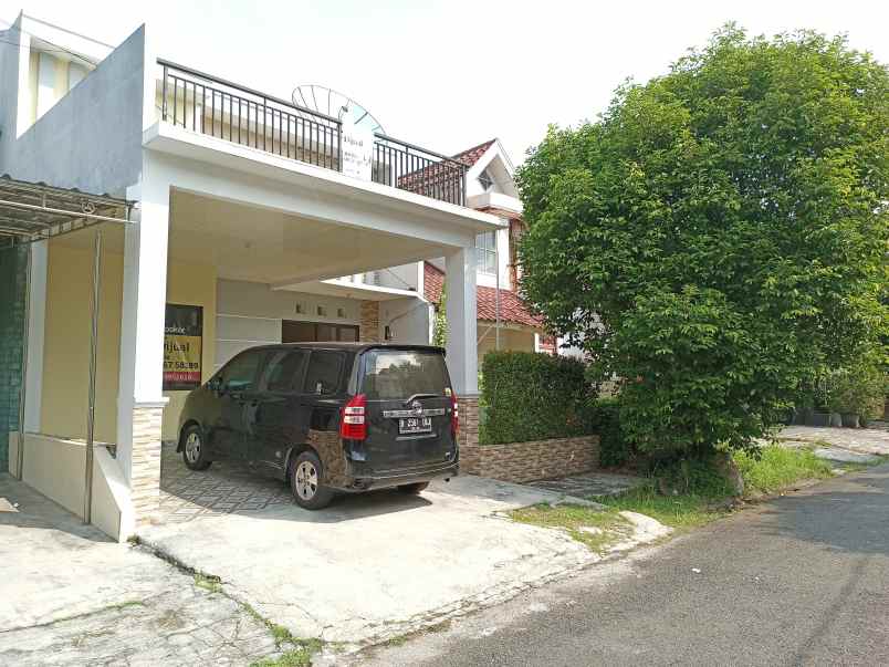 rumah murah strategis dalam komplek elite