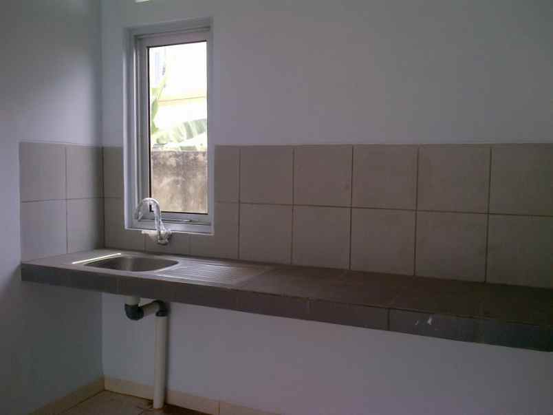 rumah perumahan victoria park jl