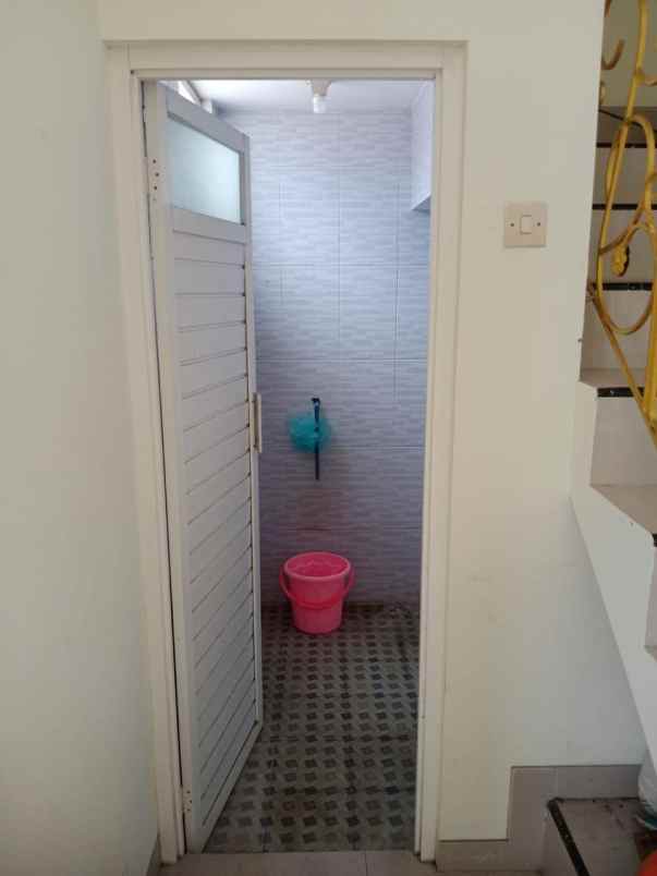 rumah ready stock 2 lantai lokasi di pandanwangi