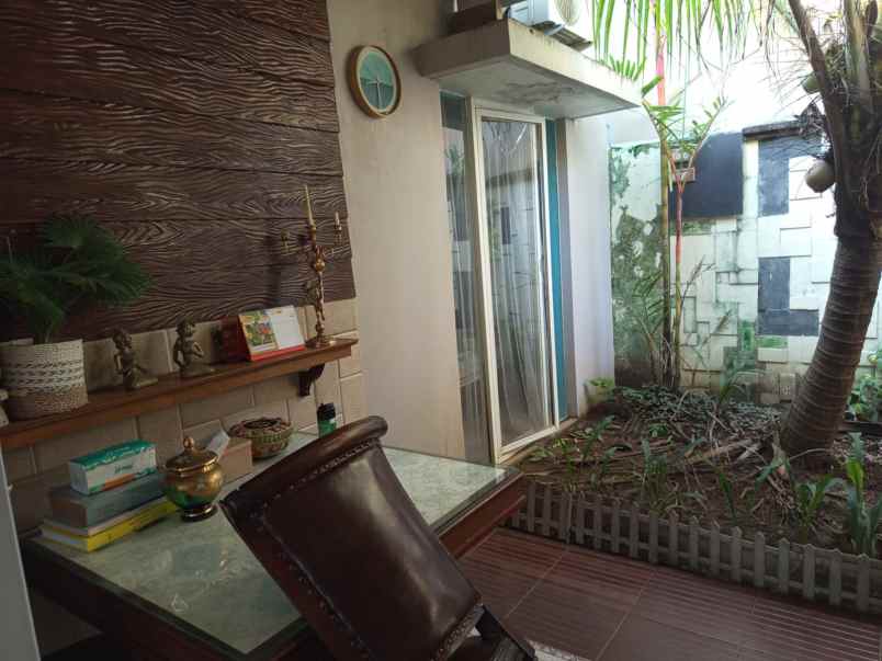 rumah rp1 5 m di kompleks elit ada waterpark