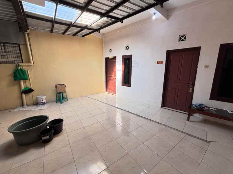 rumah rp1 6 m punya 9 kamar tidur