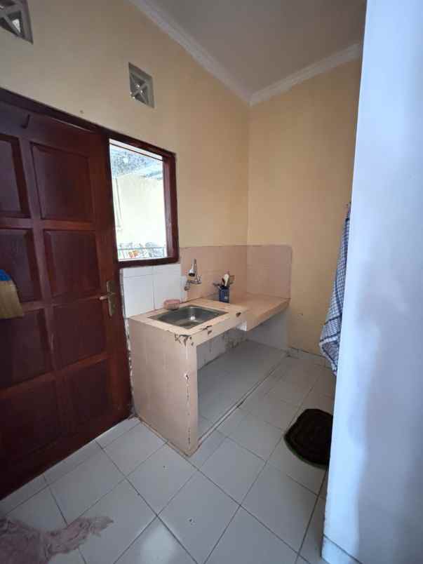rumah rp1 6 m punya 9 kamar tidur