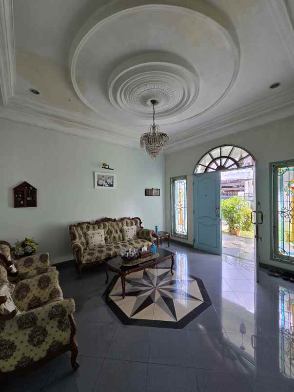 rumah second non komplek di pondok kelapa jaktim