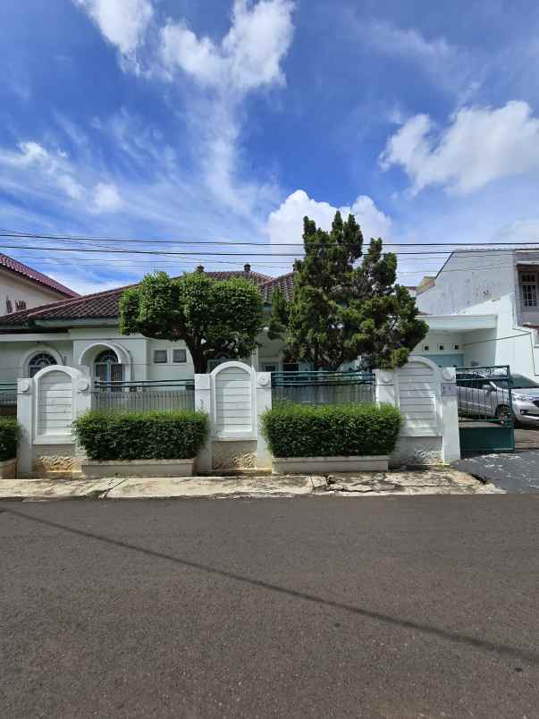 rumah second non komplek di pondok kelapa jaktim