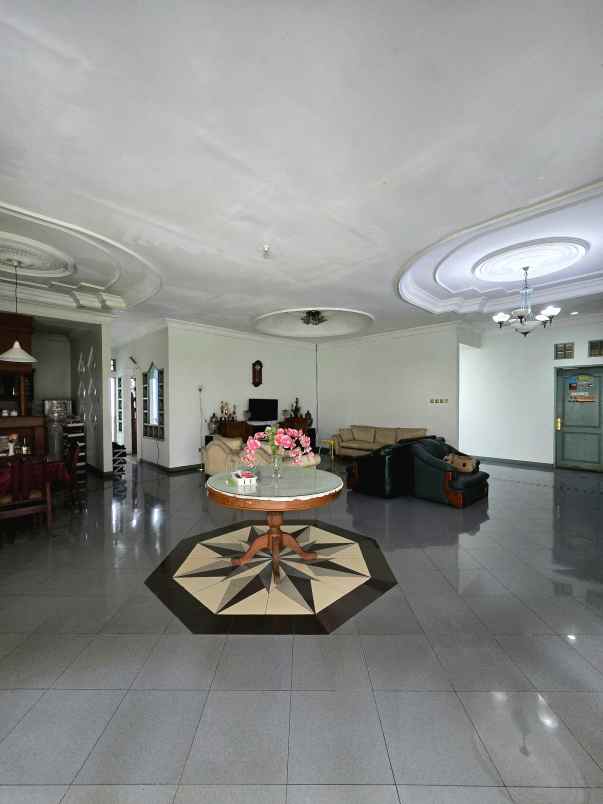 rumah second non komplek di pondok kelapa jaktim