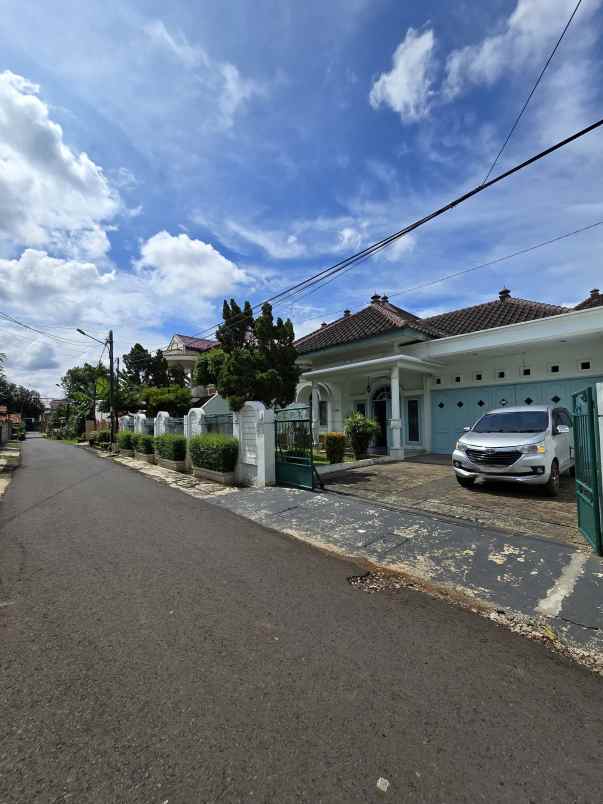 rumah second non komplek di pondok kelapa jaktim