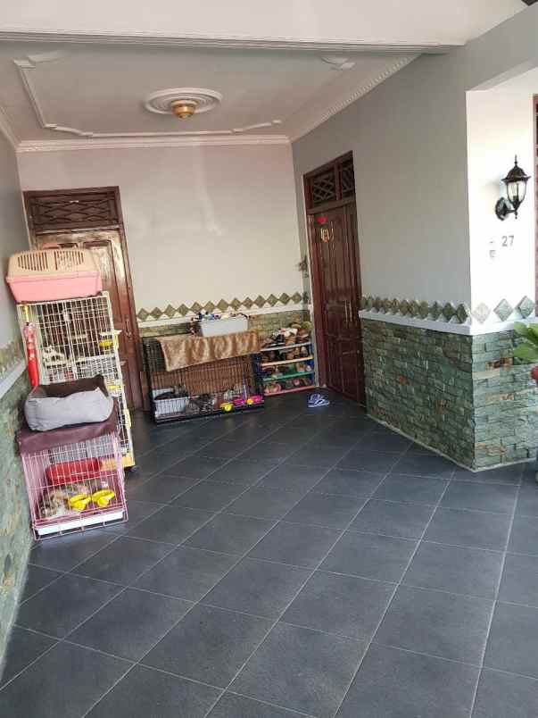 rumah second terawat di depok 2 tengah di sukmajaya