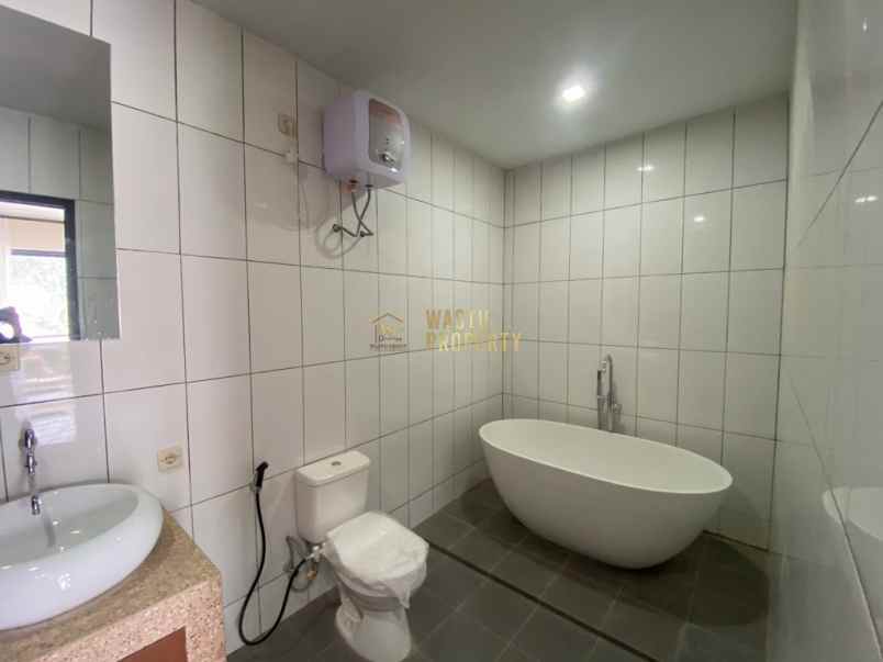 rumah siap huni 2 lantai dalam cluster di maguwoharjo