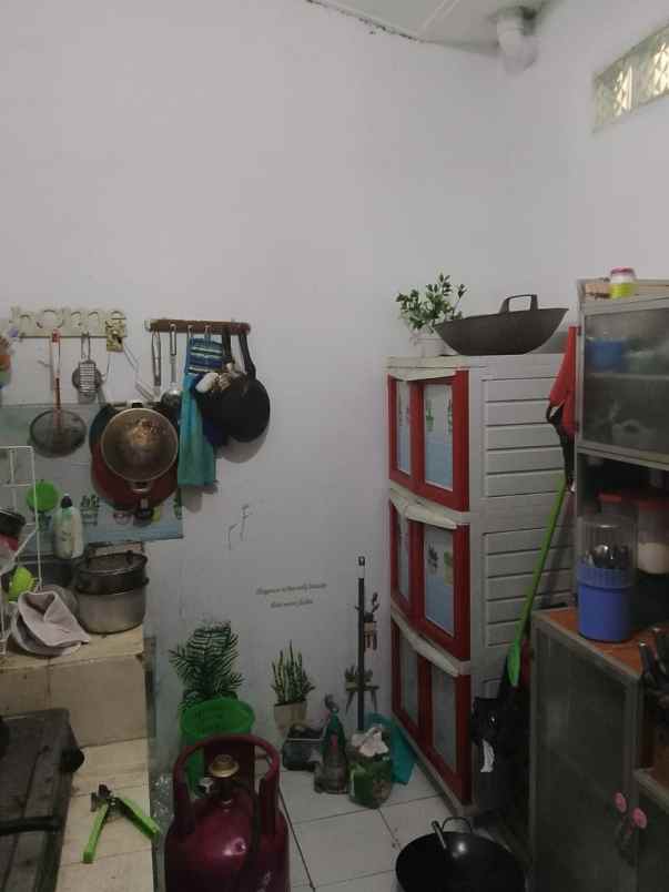 rumah siap huni di cluster puri kencana poris cipondoh