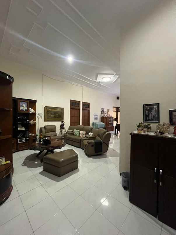 rumah siap huni di perum rungkut asri surabaya timur