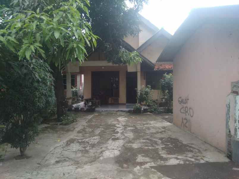 rumah strategis pinggir jln nasional