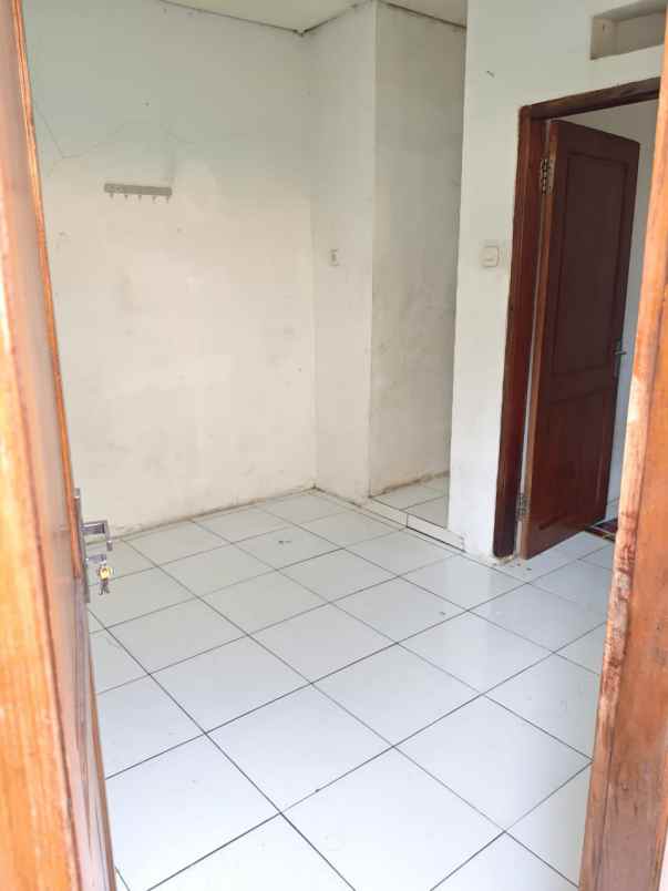 rumah sudah jd kos2an