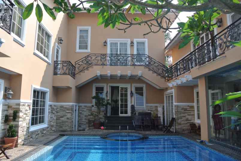 rumah taman beverly golf