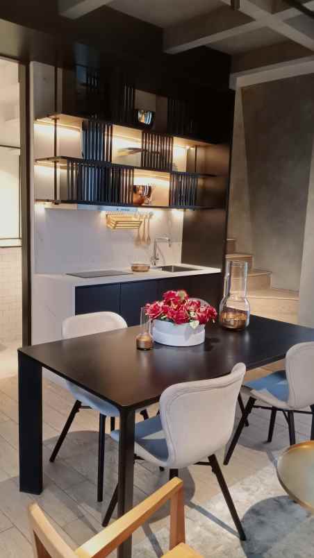 rumah uptown estate lippo cikarang